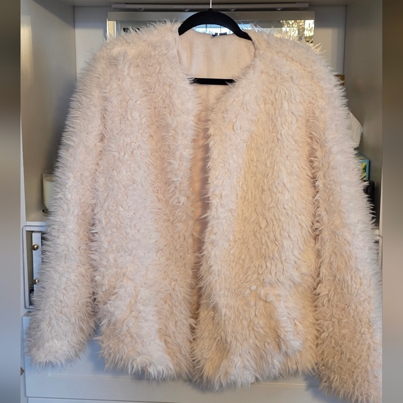 Kensie Jackets & Blazers - Kensie Cream Teddy Jacket L/XL
